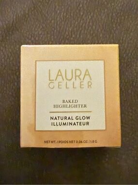 Laura Geller Baked Highlighter - Natural Glow (Champagne/Gold Tone)